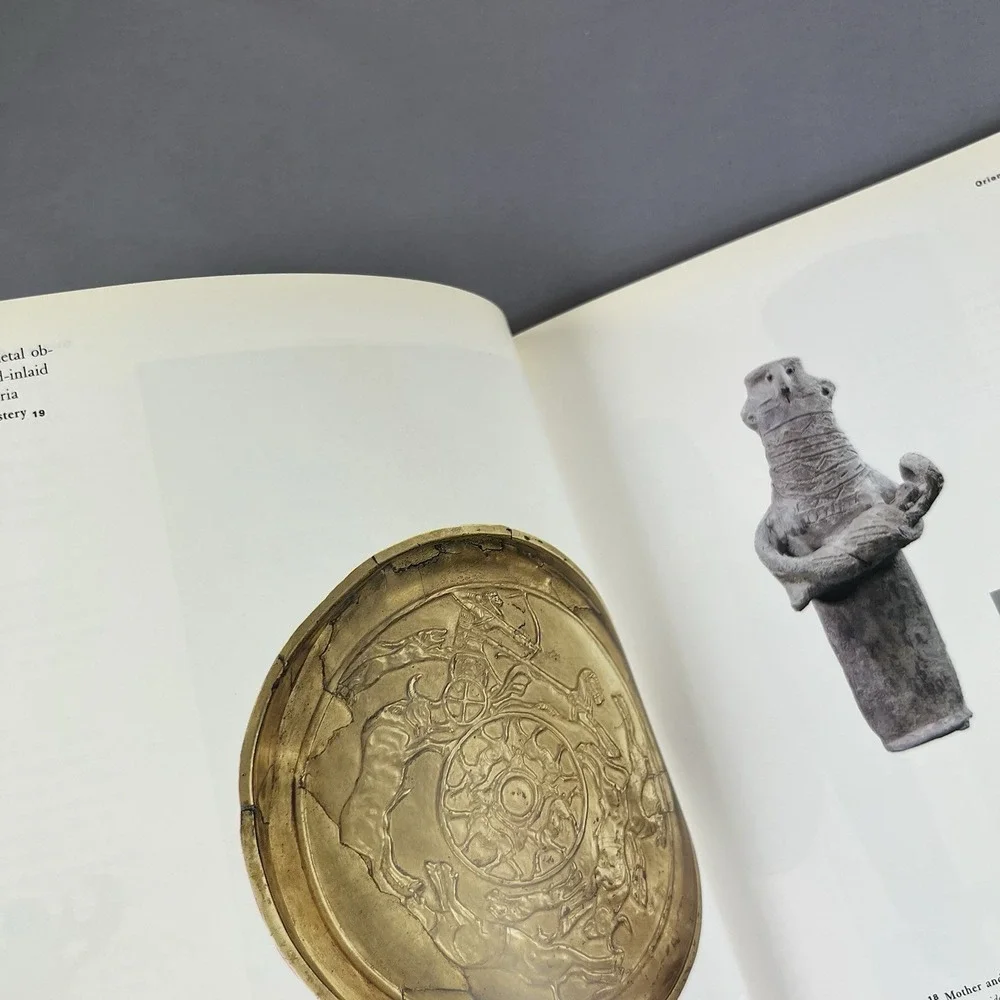 Louvre Pierre Quoniam Paperback Book Art Museum Paris France
